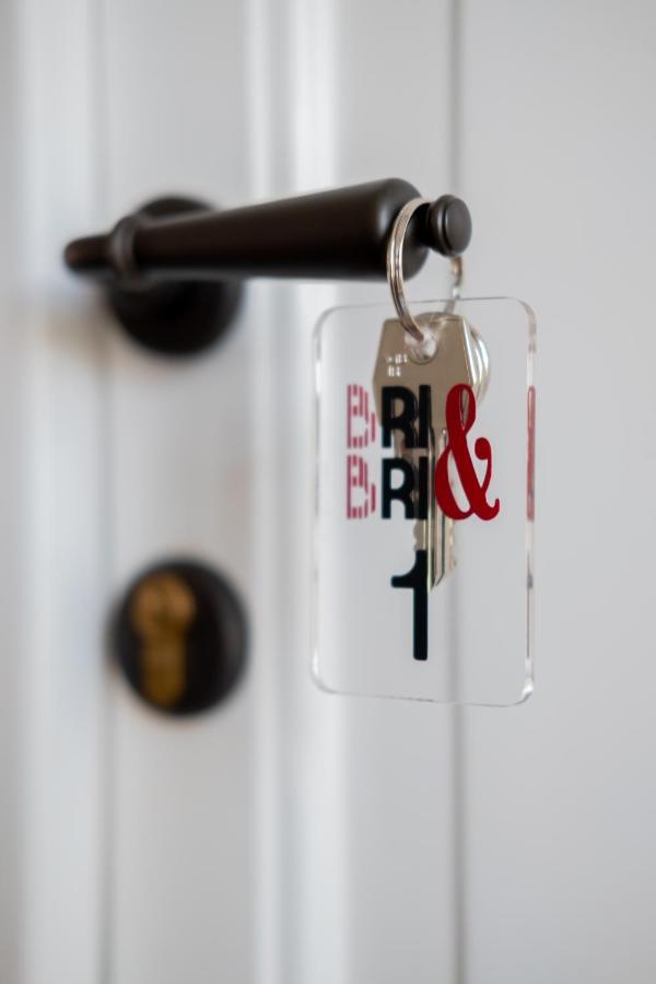 パレルモ Bri&Bri Mondello Bed & Breakfast エクステリア 写真